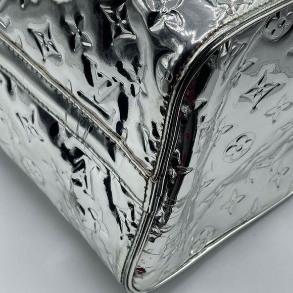 Louis Vuitton Limited Edition Silver Monogram Miroir Speedy 35 - Picture 4 of 16